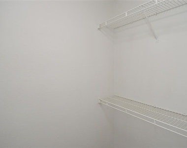 8633 Fancy Finch Drive - Photo Thumbnail 29