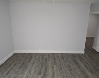 8633 Fancy Finch Drive - Photo Thumbnail 22