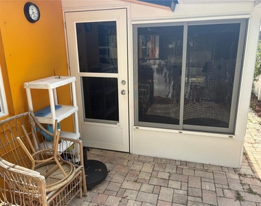 1005 Egret Court - Photo Thumbnail 11