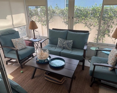 1005 Egret Court - Photo Thumbnail 9