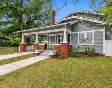 6810 N Navin Avenue - Photo Thumbnail 1