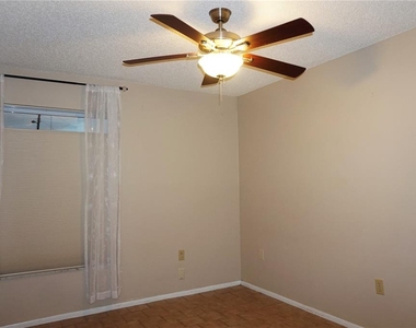 4334 Tahitian Gardens Circle - Photo Thumbnail 14