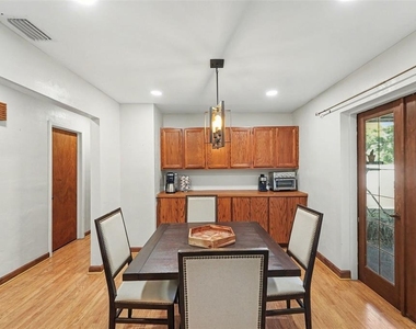 5967 102nd Avenue N - Photo Thumbnail 4