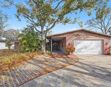 5967 102nd Avenue N - Photo Thumbnail 1