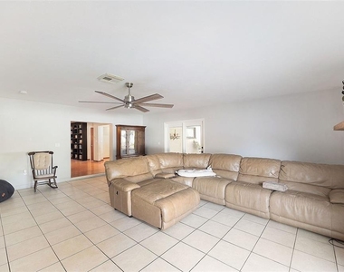 5967 102nd Avenue N - Photo Thumbnail 9