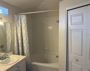 11106 Havasu Court - Photo Thumbnail 12