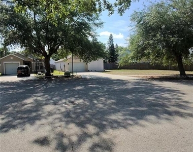 11106 Havasu Court - Photo Thumbnail 20