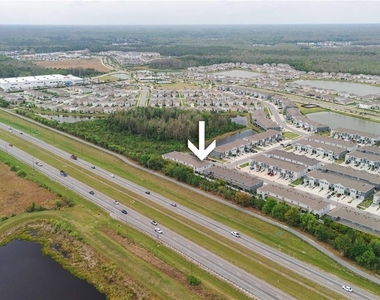 2878 Suncoast Plains Drive - Photo Thumbnail 4