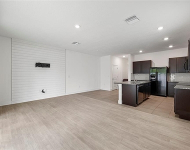 2878 Suncoast Plains Drive - Photo Thumbnail 20