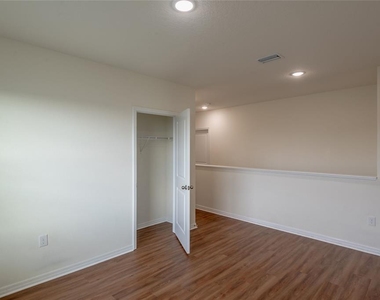 15596 Black Pepper Lane - Photo Thumbnail 31