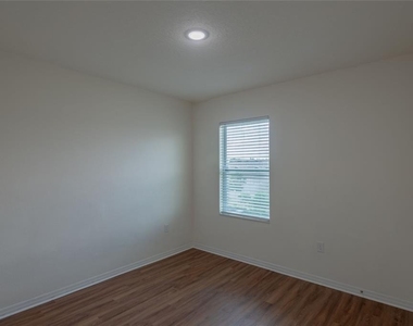 15596 Black Pepper Lane - Photo Thumbnail 32