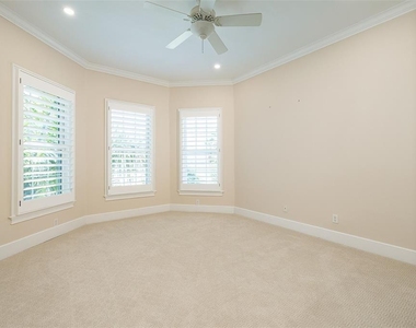 821 Bay Point Drive - Photo Thumbnail 39