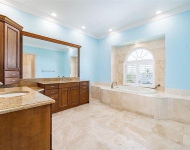 821 Bay Point Drive - Photo Thumbnail 35