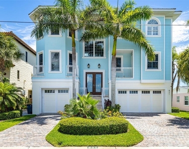 821 Bay Point Drive - Photo Thumbnail 2