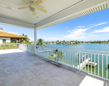 821 Bay Point Drive - Photo Thumbnail 37