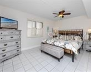 5736 Puerta Del Sol Boulevard S - Photo Thumbnail 4
