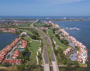 5736 Puerta Del Sol Boulevard S - Photo Thumbnail 19