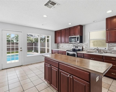1271 Sandestin Way - Photo Thumbnail 8
