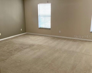 322 Artisan Street - Photo Thumbnail 11