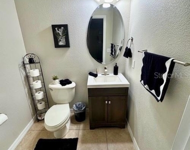 322 Artisan Street - Photo Thumbnail 6