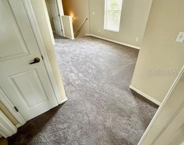 322 Artisan Street - Photo Thumbnail 9