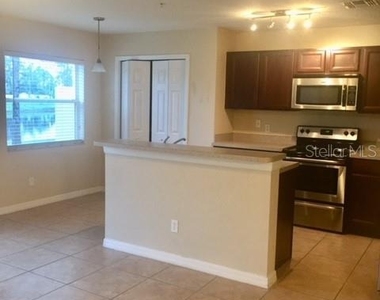 322 Artisan Street - Photo Thumbnail 5