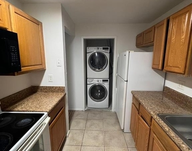 4153 Spitfire Avenue - Photo Thumbnail 4