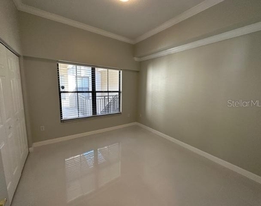 917 Waterside Lane - Photo Thumbnail 28