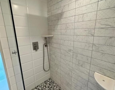 917 Waterside Lane - Photo Thumbnail 27