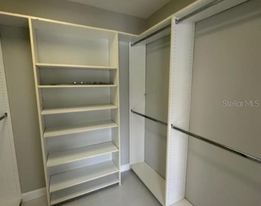 917 Waterside Lane - Photo Thumbnail 24