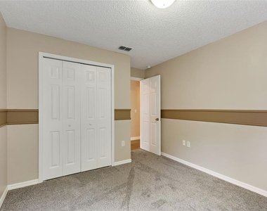 2301 Paulette Drive - Photo Thumbnail 9