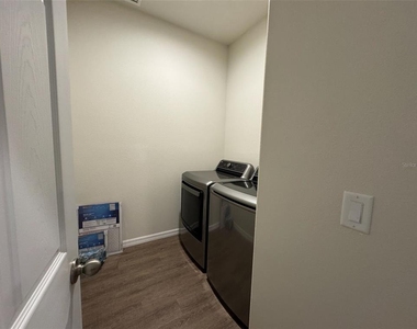 167 N Independence Highway - Photo Thumbnail 18