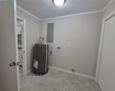 15 N Washington Street - Photo Thumbnail 6