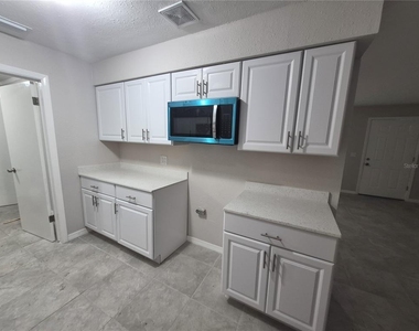 15 N Washington Street - Photo Thumbnail 5