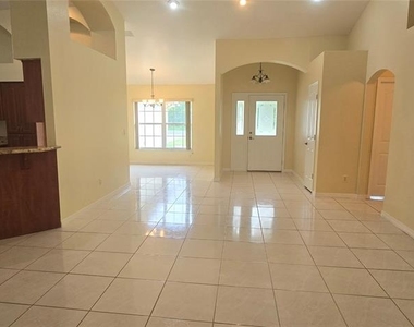 15209 Sw 46 Circle - Photo Thumbnail 5