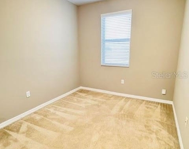 2832 White Isle Lane - Photo Thumbnail 30