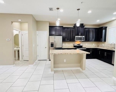 2832 White Isle Lane - Photo Thumbnail 10