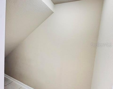 2832 White Isle Lane - Photo Thumbnail 5