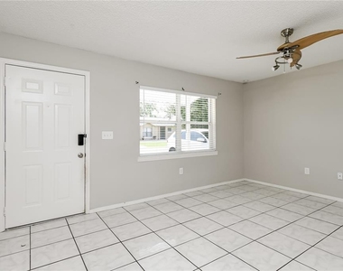 259 Magellan Drive - Photo Thumbnail 4