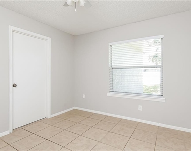 259 Magellan Drive - Photo Thumbnail 12