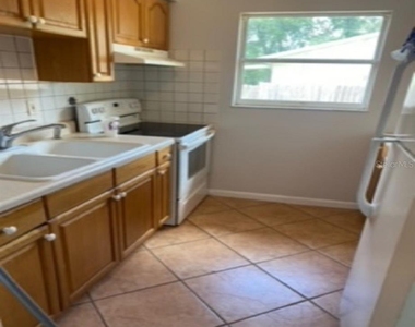 478 Water Place - Photo Thumbnail 5