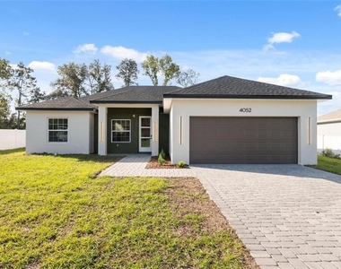 4052 Sw 132nd Lane - Photo Thumbnail 2
