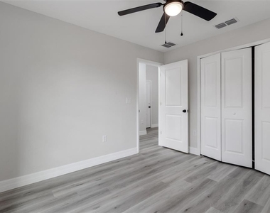 3735 E. Adams St - Photo Thumbnail 18