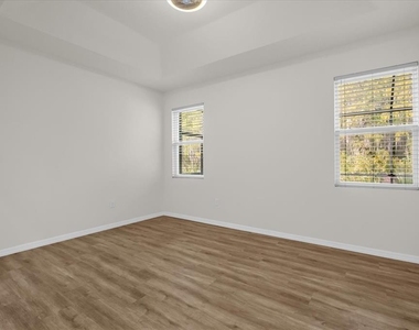 2444 Varenna Loop - Photo Thumbnail 7