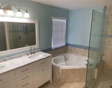 4527 Riverton Drive - Photo Thumbnail 14