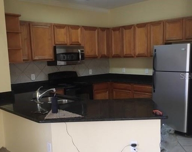 6121 Metrowest Boulevard - Photo Thumbnail 8