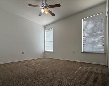 6121 Metrowest Boulevard - Photo Thumbnail 12