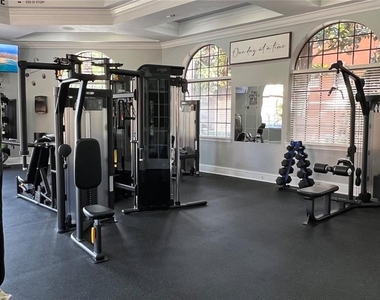 6121 Metrowest Boulevard - Photo Thumbnail 28
