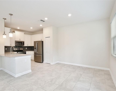 11061 Whistling Pine Way - Photo Thumbnail 8