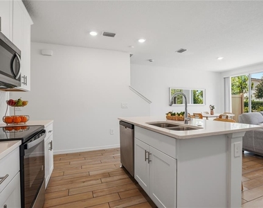 16368 Happy Eagle Drive - Photo Thumbnail 9